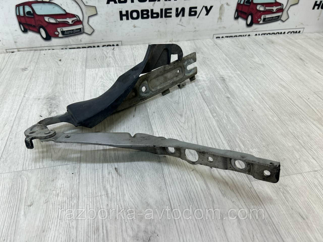 Петля капота права Peugeot 407 (04-11) OE: 9640968780