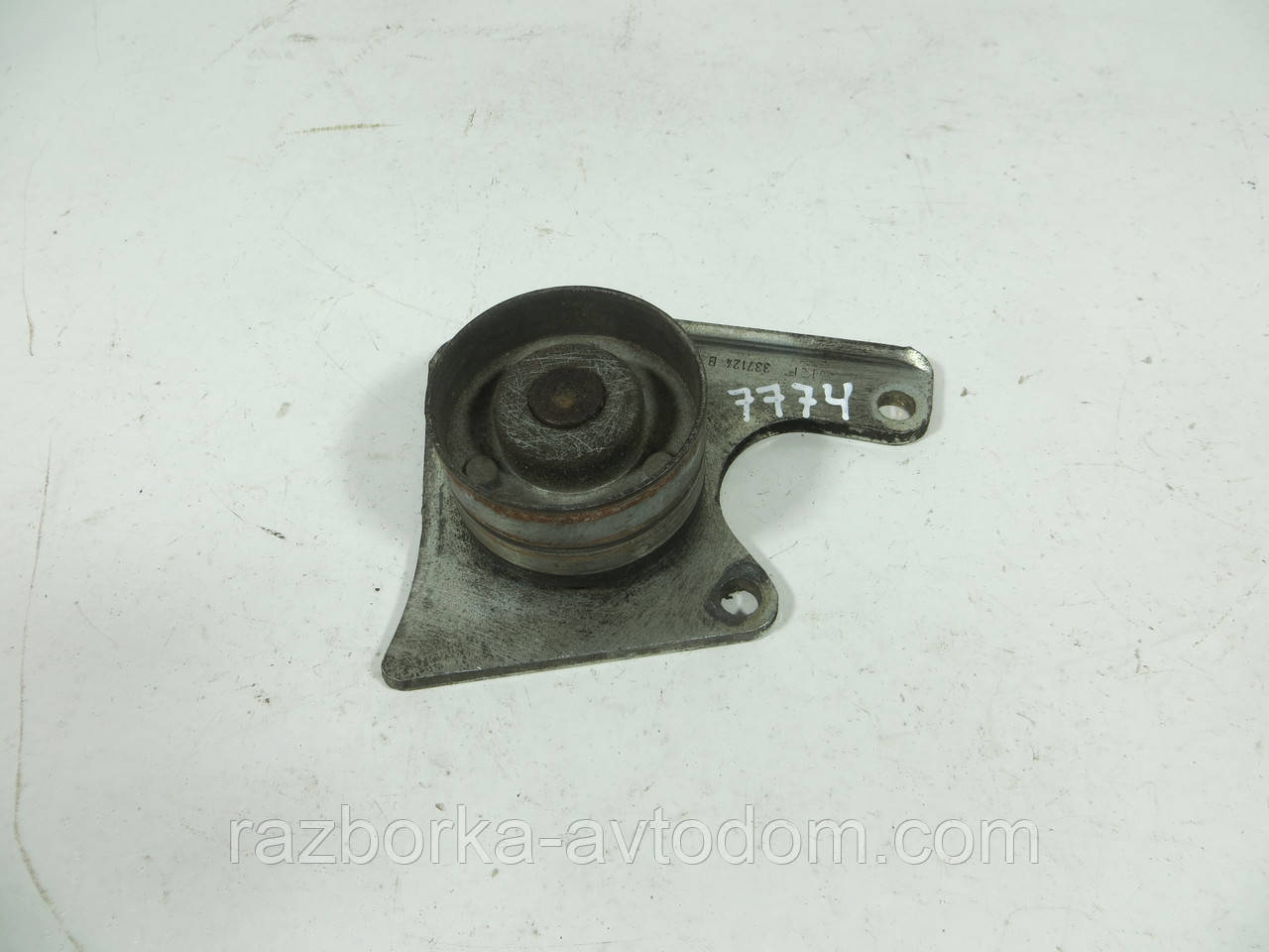 Ролик генератора натяжний 1.9D, 1.9TD FIAT DUCATO, PEUGEOT BOXER, CITROEN JUMPER (1994-2002) ОЕ: 337124B OE 532002210