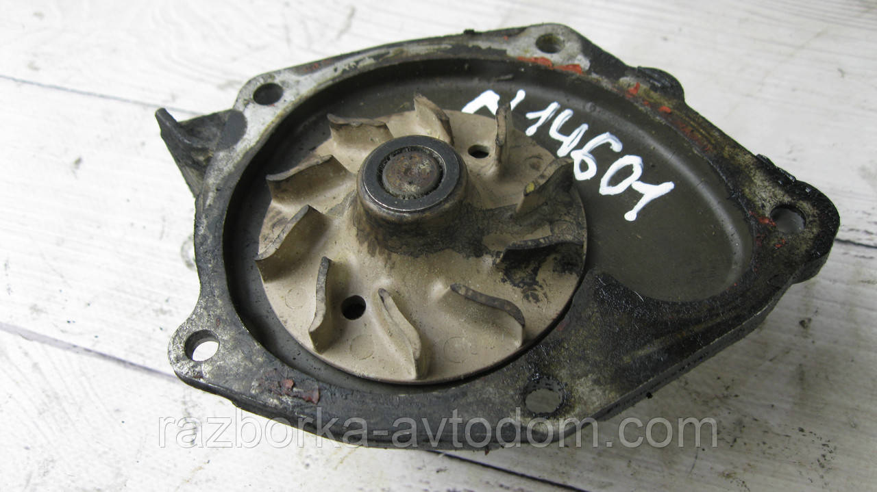 Водяна помпа (насос) Renault Trafic, Magene, Laguna, Opel Vivaro, Nissan Primastar 1.9DCI OE:7701479043