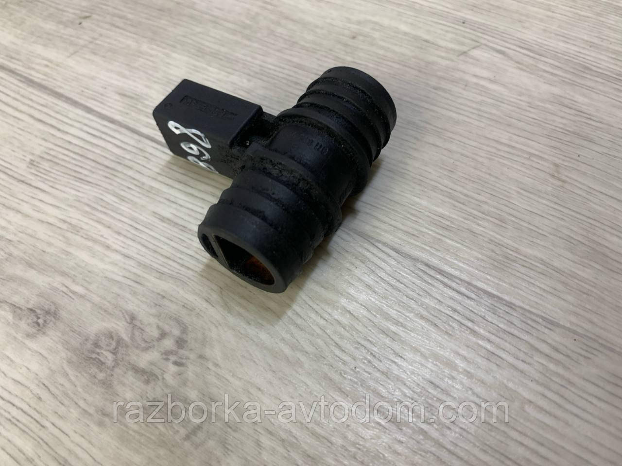 Датчик Підігрівач картерних газів у сапуні Mercedes Vito Sprinter (96-03) ОЕ: A6110160630
