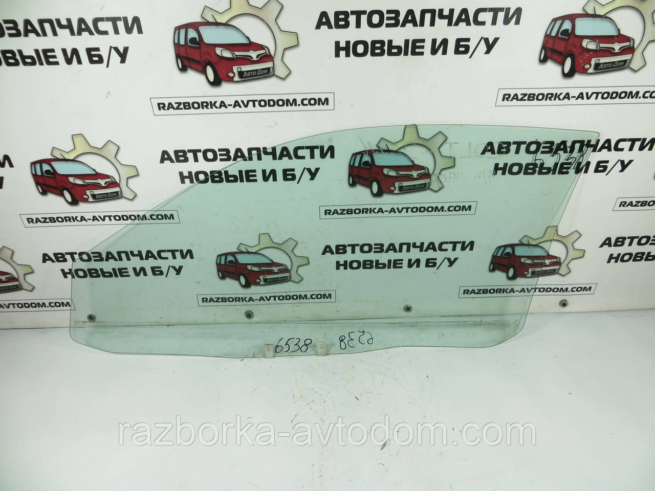 Скло правих дверей (3 дверцята) Mitsubishi Lancer, Colt, CJO (1996-2004) ОЕ: MR236668