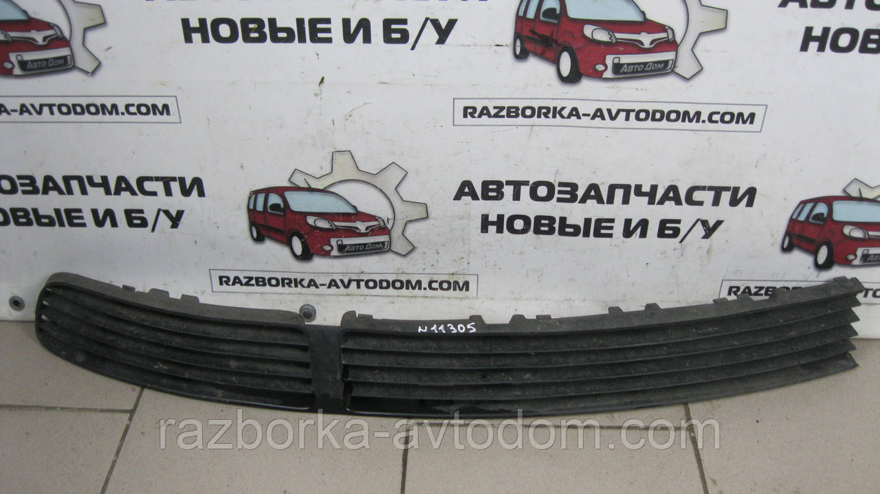 Решітка переднього бампера ліва VW Passat B5 (1997-2000) OE: 3B0853677B