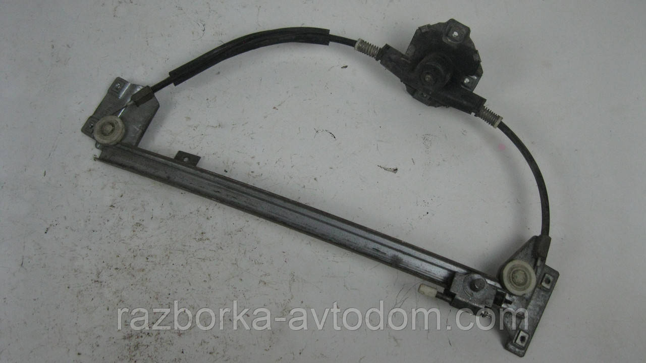 Склопідіймач задній правий (механічний) Audi 100 C3 (1982-1991) OE:443839400