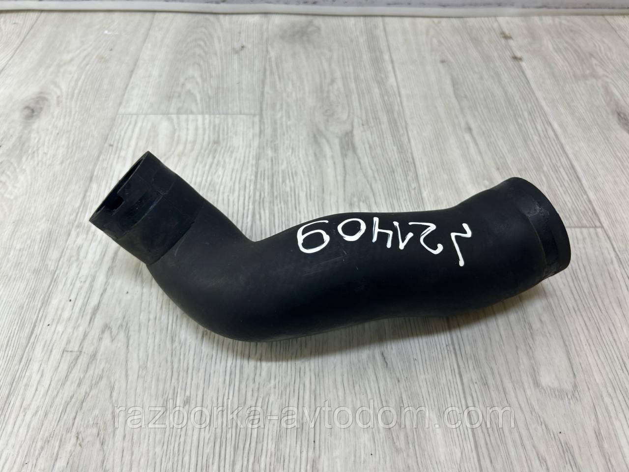 Патрубок інтеркулера 2,2DTI, 2,0DTI Opel Astra G, Zafira A OE:24451329