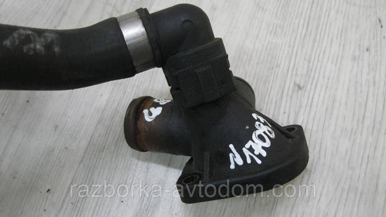 Фланець системи охолодження VW Passat B5 (1996-2006), Audi A4 B5 (2000-2005) OE: 06B121133A фото 2