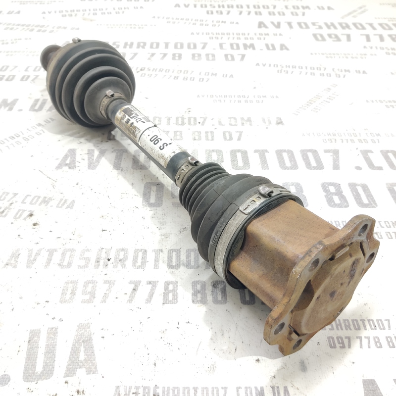 Привід передній Audi A4 B8 (07-15) 2.0D 8K0407271Q