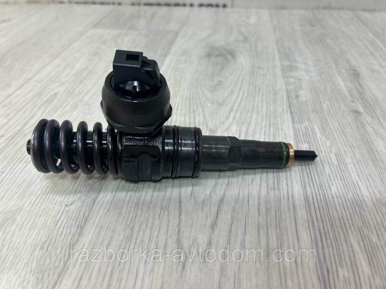 Насос Форсунка дизельна 2.0TDI Skoda Superb 1 (02-08) OE:038130073BJ, 0414720229