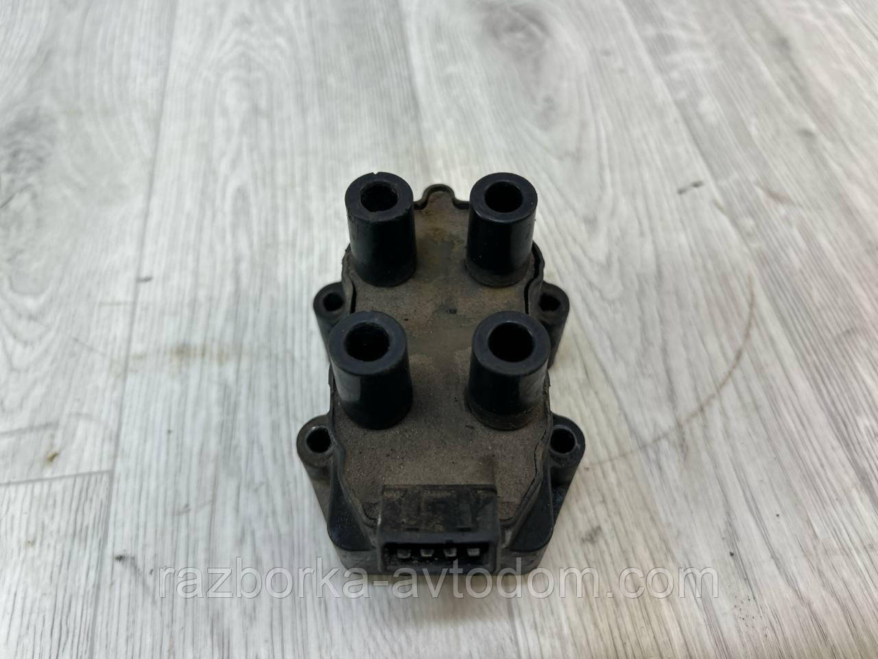 Котушка запалювання 1.8i , 2.0i Opel Omega B, Astra G, F, Calibra, Vectra A, B OE:2526055a ДЕФЕКТ! Трещина на корпусе