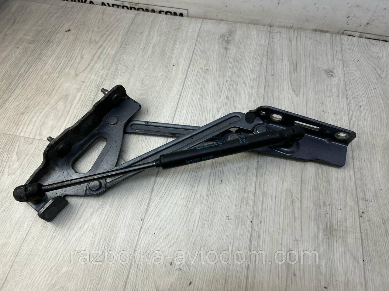 Петля кришки багажника права з амортизатором PEUGEOT 407 (04-10) OE: 861394