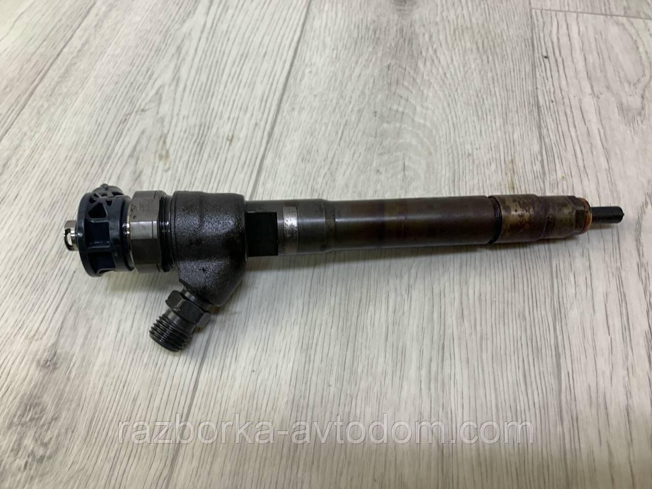 Форсунка  1.6DCI Renault Scenic 3 (09-), Trafic 3, Megane 3, Fluence, Opel Vivaro (14-) OE:8201055367, , H8201055367 , 0445110414