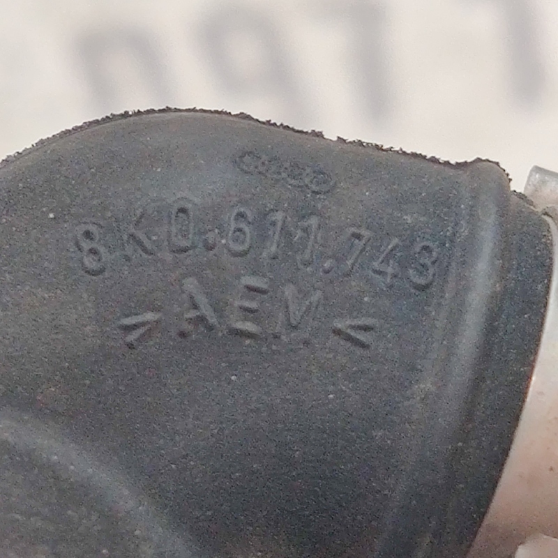 Вакуумна трубка Audi A4 B8 (07-15) 2.0 Дизель