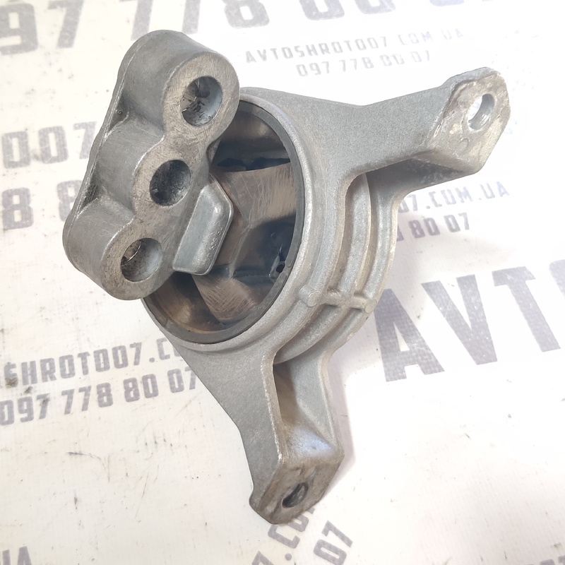 Подушка двигуна Opel Astra G