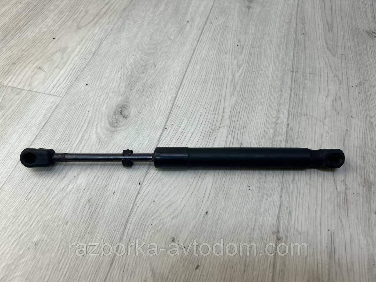 Амортизатор кришки багажника (сідан) Skoda Superb 1 (02-08) OE:3b5827550g