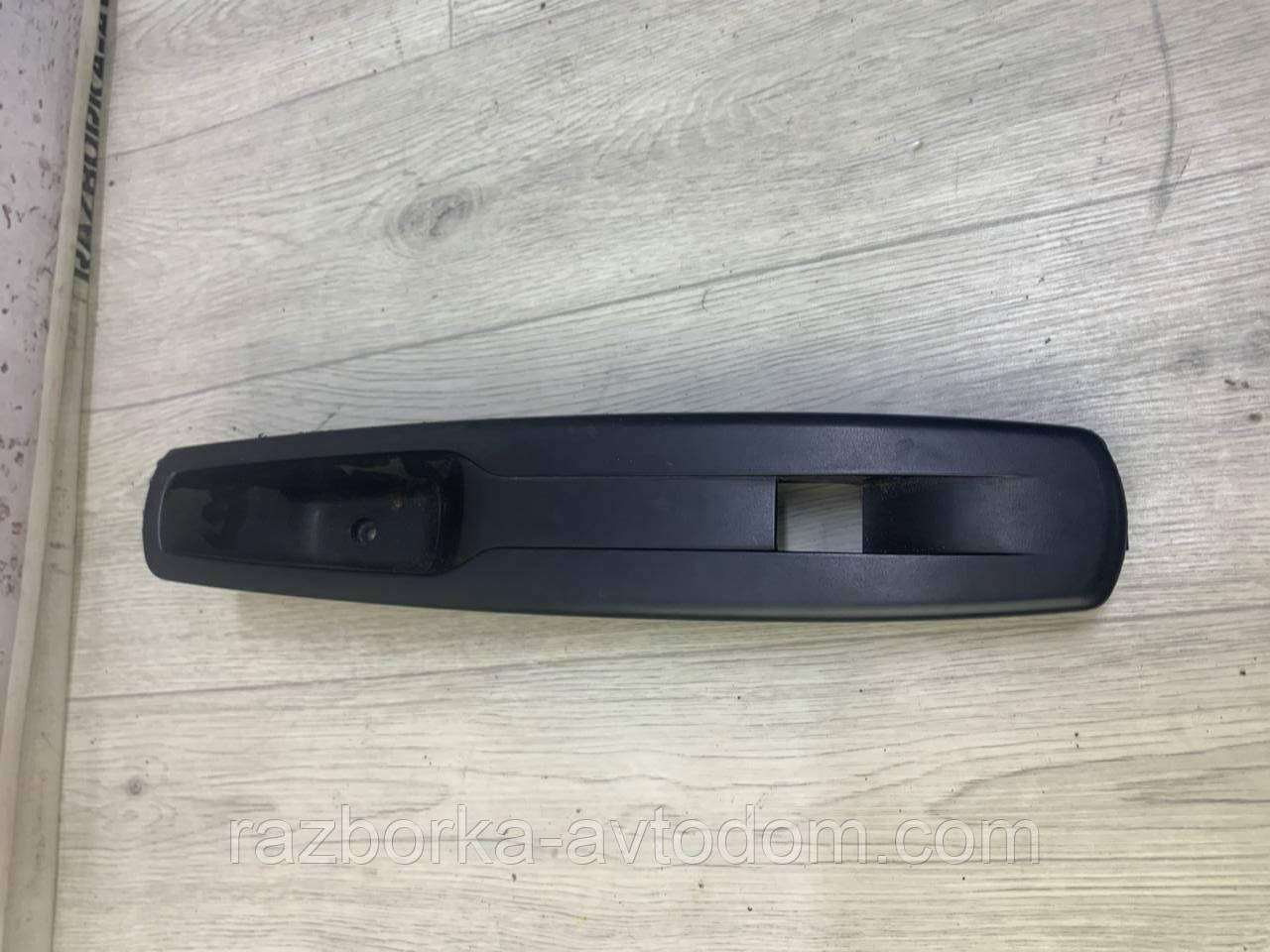 Накладка кнопокі склопідіймача (салон) передня права Renault Scenic 3 829500004R OE:809600018R фото 2