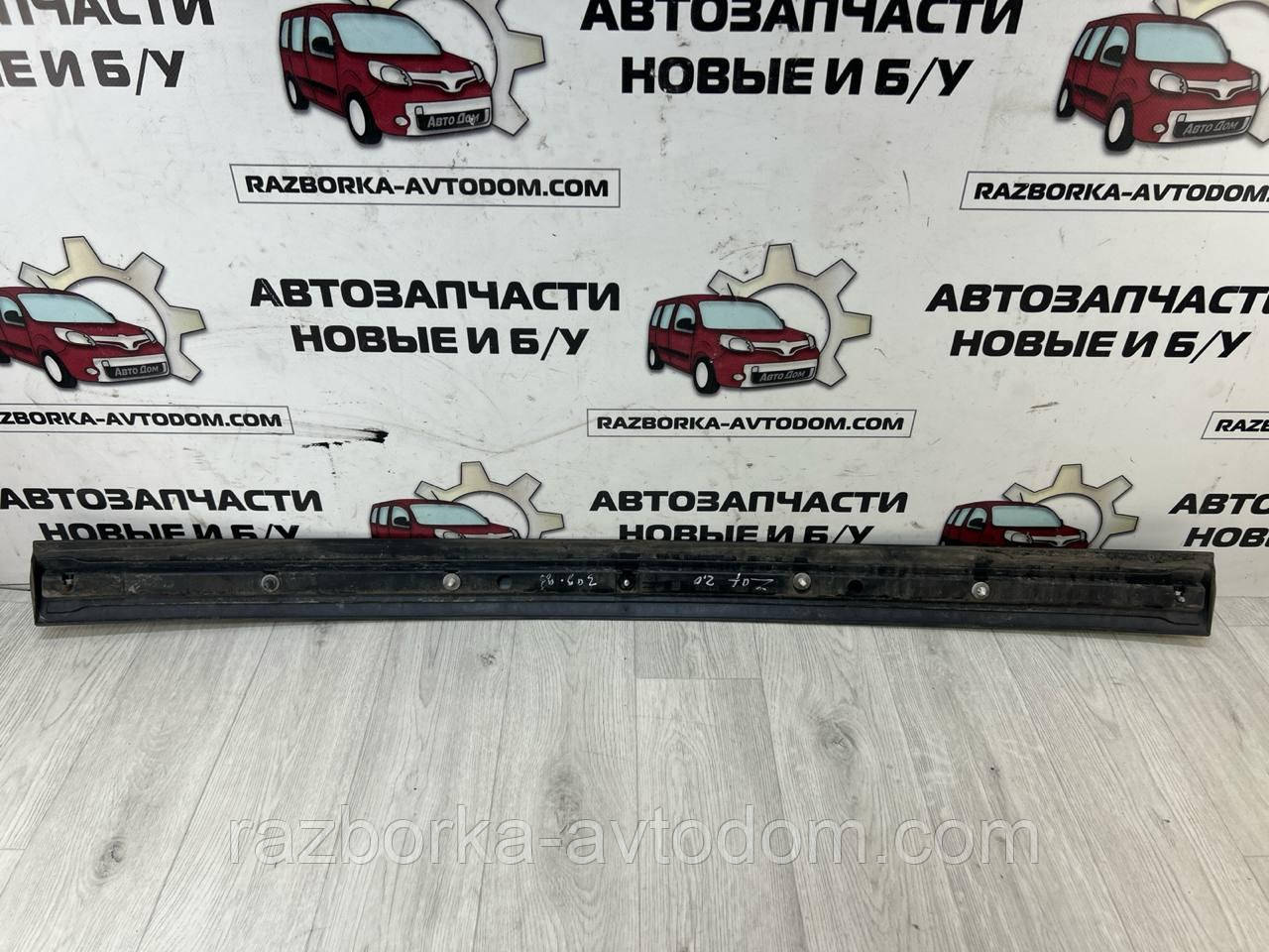 Молдинг, накладка кришки багажника (ляди) Opel Zafira A (1999-2005) OE:24425938 фото 2