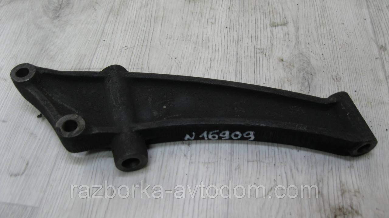 Кронштейн двигуна VW T4 (1990-2003) OE: 02B409905K фото 2