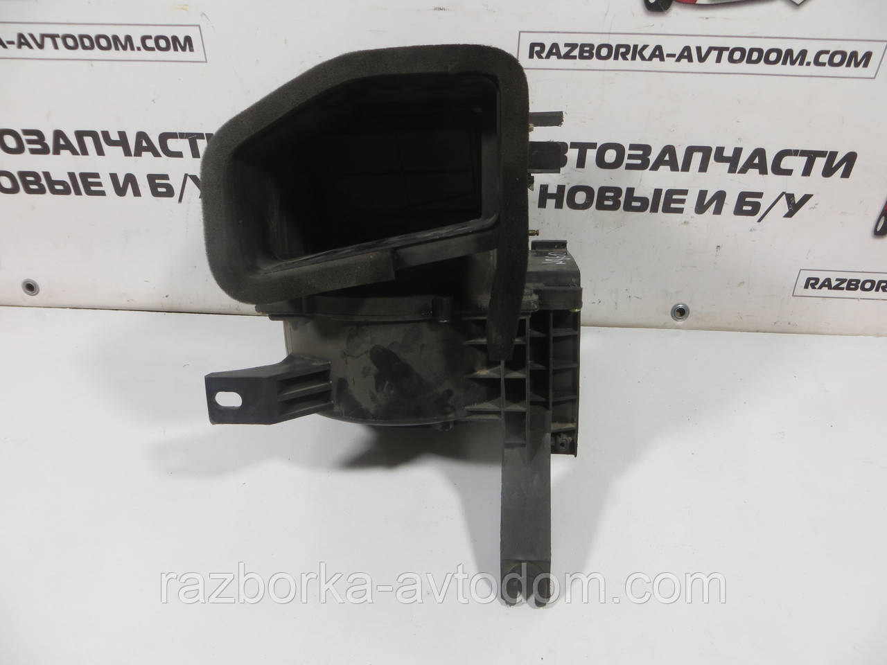Корпус вентилятора печки  Hyundai H1 (1997-2004) ОЕ: 97100-4A000 фото 2