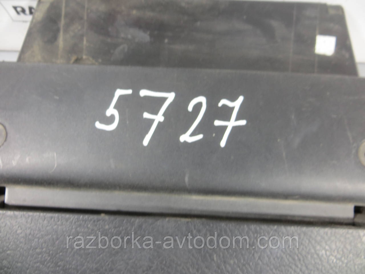Бардачок OPEL VECTRA B (1995-2003)  ОЕ: 09136174