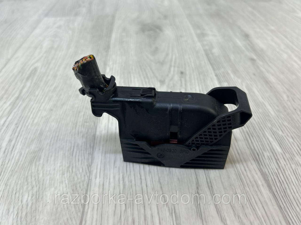 Роз'єм/фішка Блок безключового доступу keyless Opel Astra H (07-15) OE:Assy 1452609, 1452605-1 a,