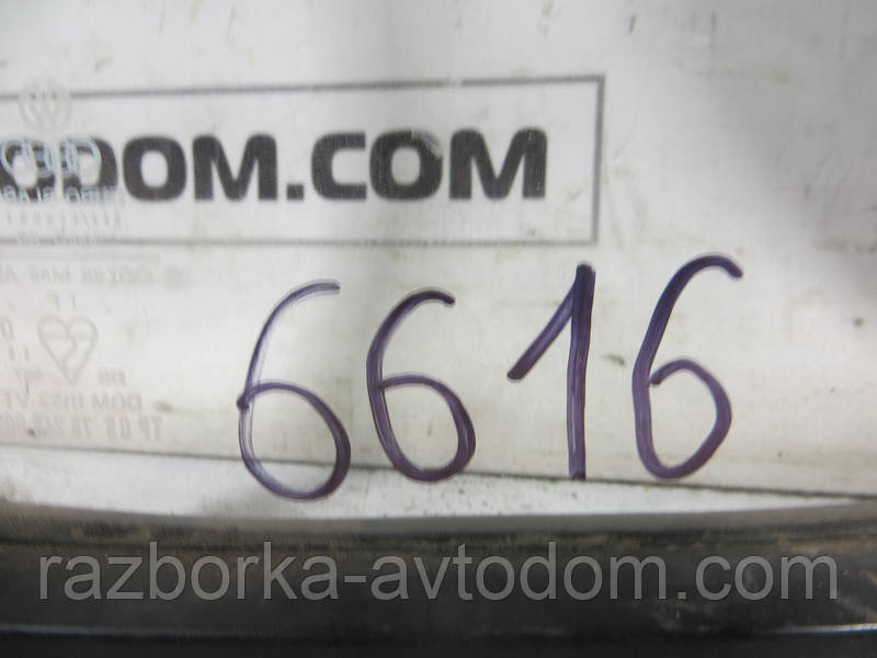 Скло (форточка) дверцята передньої правої/лівої VW LT (1975-1996) ОЕ: 281845251