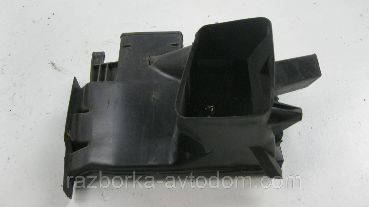 Повітропровід нагрівання салону VW Passat B5 (1997-2000) OE:3B1819151A фото 2