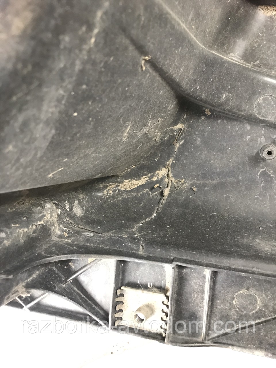 Ванна ( кошик) під запаску хетчбек Renault Megane 2 (2003-2008) ОЕ: 8200317792