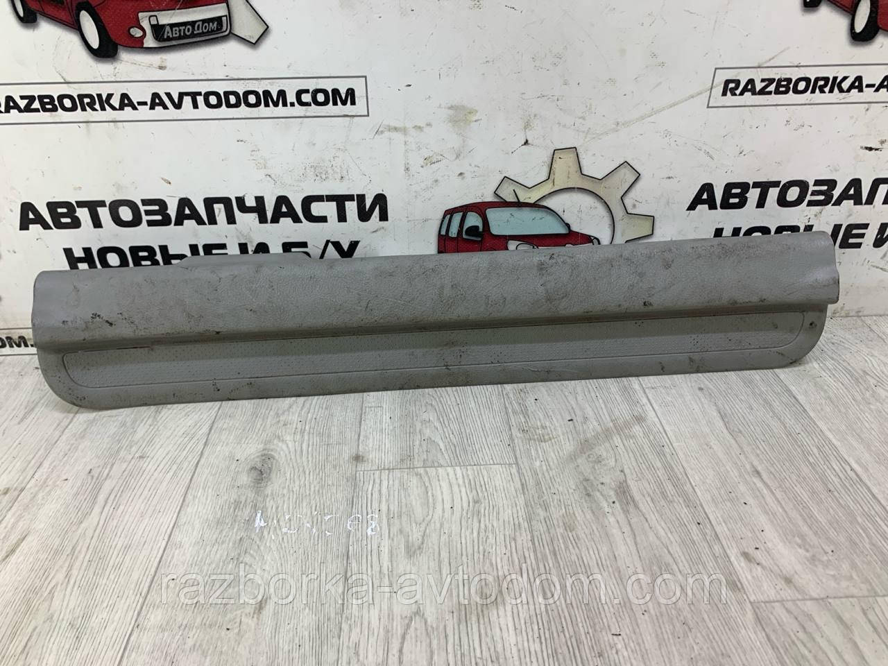 Обшивка накладка порога передня права Kia Cerato (2006-2009), OE:858812F000