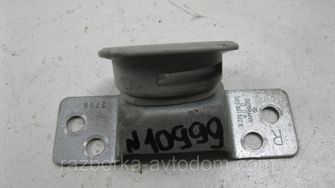 Кронштейн салону VW Passat B5 (1997-2000) OE:3B9861822K