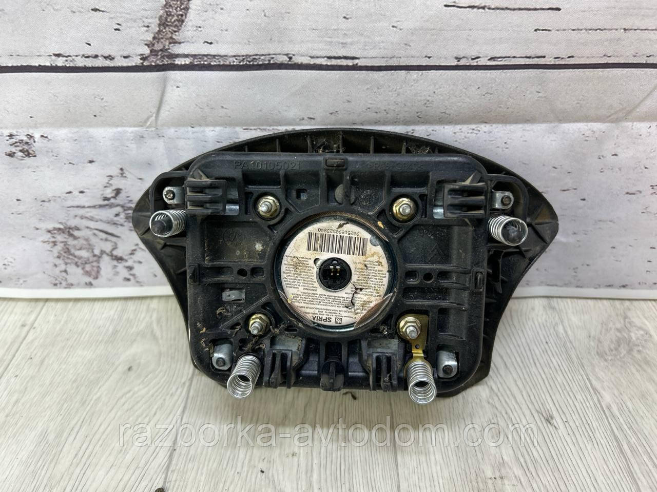 Подушка безпеки (Airbag) керма itroen Berlingo M53 (03-08), Peugeot PARTNER OE:96454032xt01