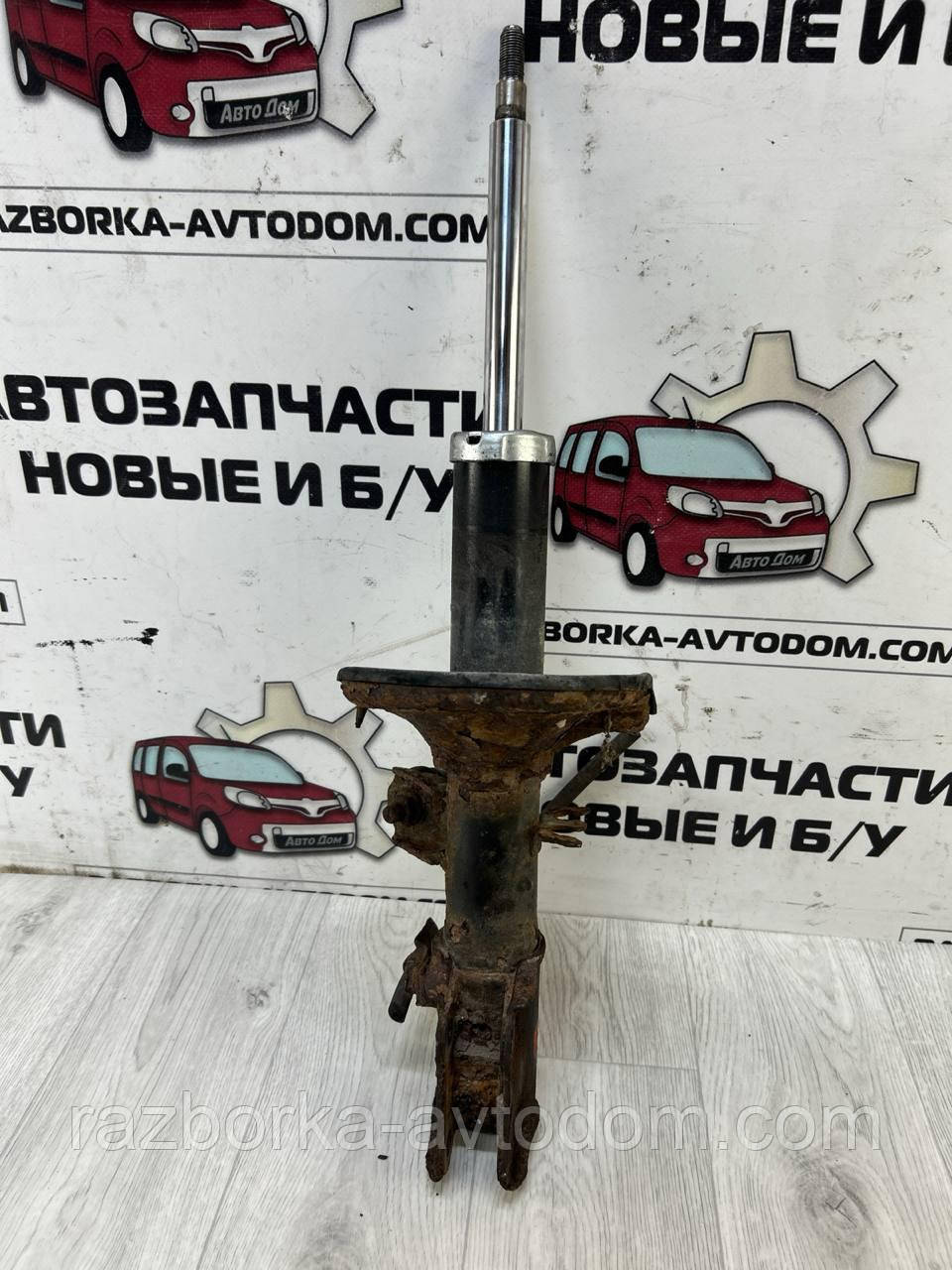 Амортизатор передній лівий Hyundai Getz (02-10) OE:546501C600