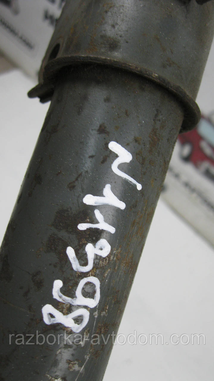 Амортизатор передній правий Subaru Justy 2, Suzuki Swift 2, Renault R5 OE: 6001009743