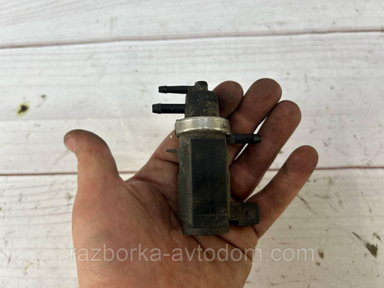Клапан вакуумний наддув турбіни (солоїд) VW Passat B5 (96-05) OE:1h0906627 ДЕФЕКТ!!!! фото 2