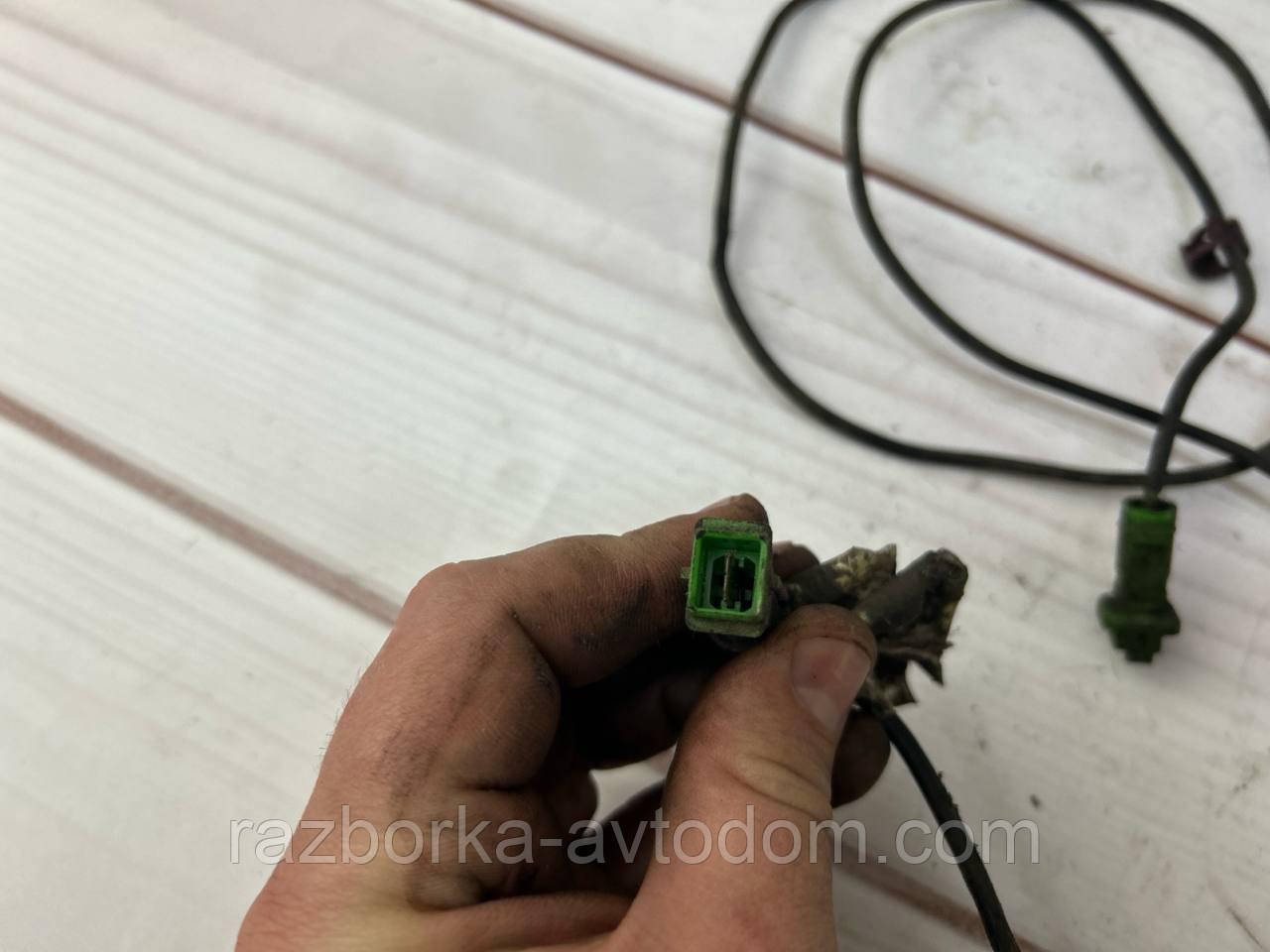 Провідка/роз'єм/фішка до компресора кондиціонера VW Passat B5 (96-05) OE:813972641