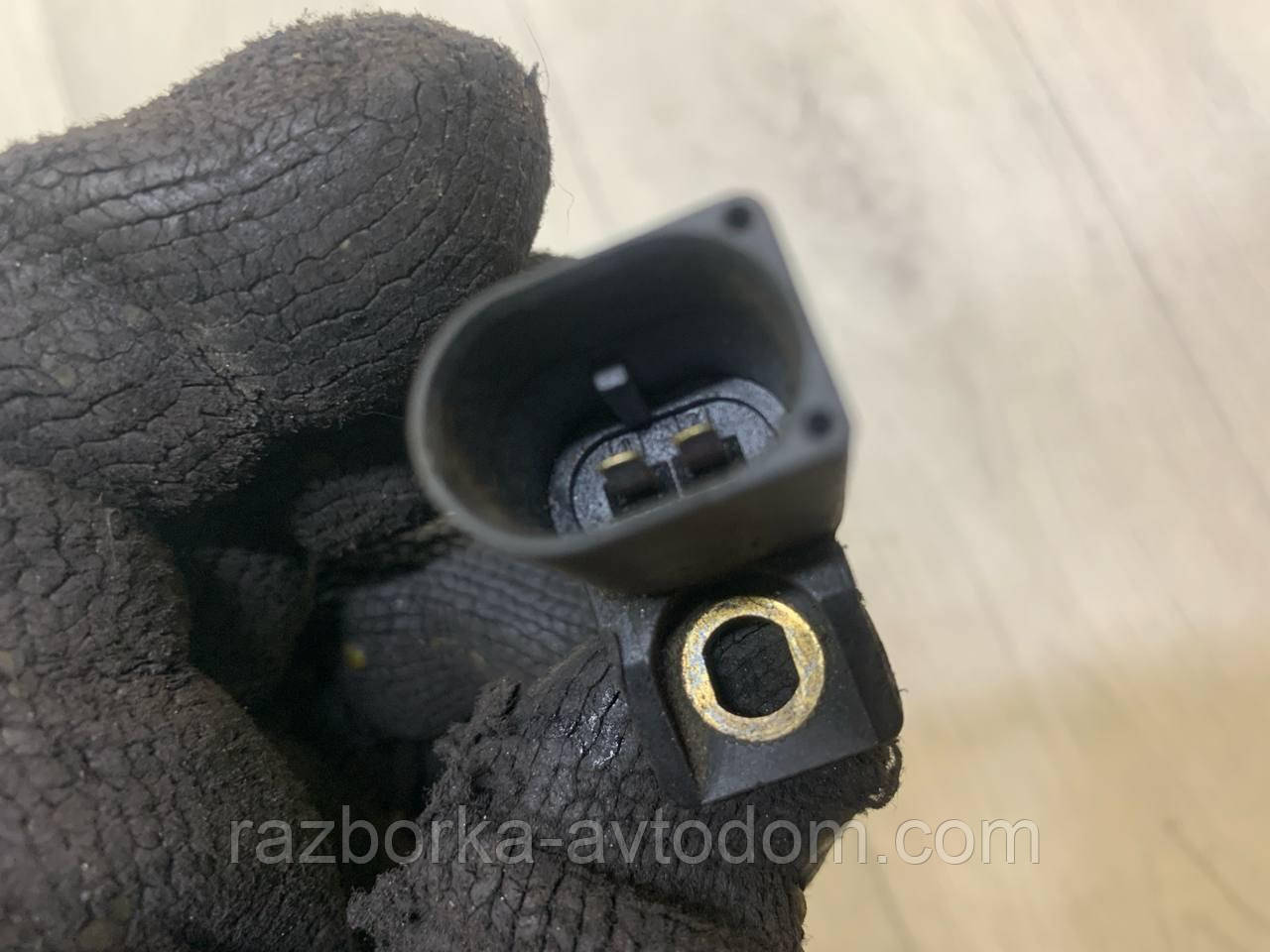 Датчик положення колінвала Mercedes Vito W638 (1996-2003) OE: A0031532728
