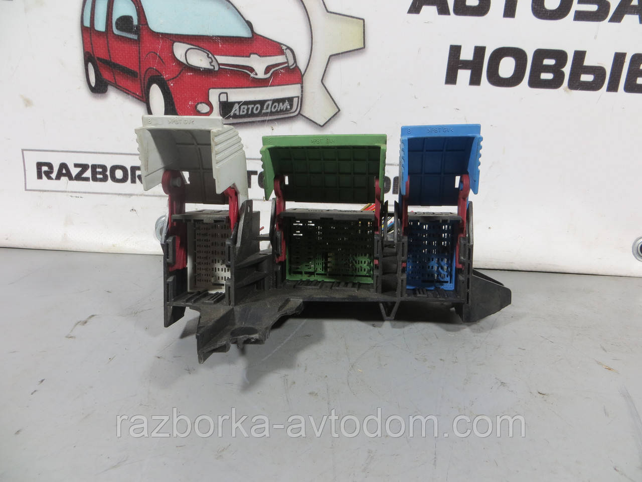 Блок запобіжників Opel Vectra B (1995-2003) ОЕ: 9662761