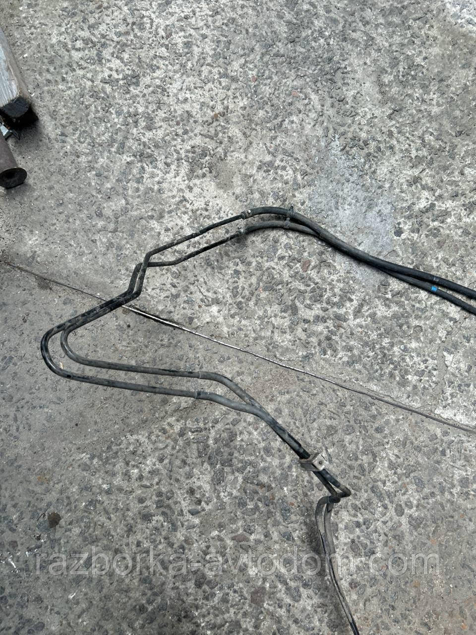 Паливопровід паливної системи цілком універсал 1,9TD VW Passat B5 (96-05) OE:8D0130310A