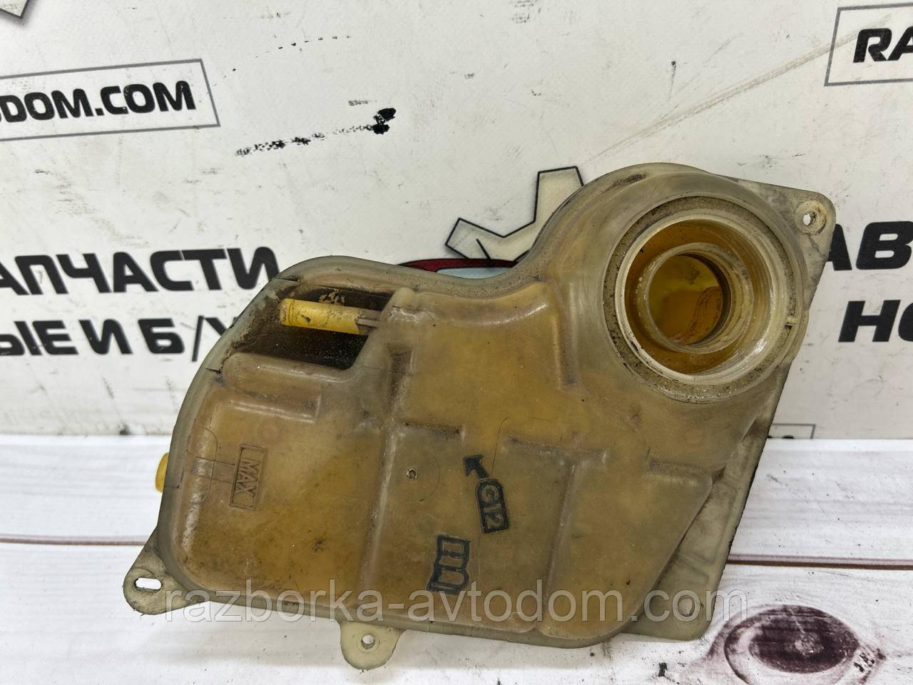 Розширювальний бачок VW Passat B5, Audi A6 C5, Skoda SuperB OE:8d0121403l