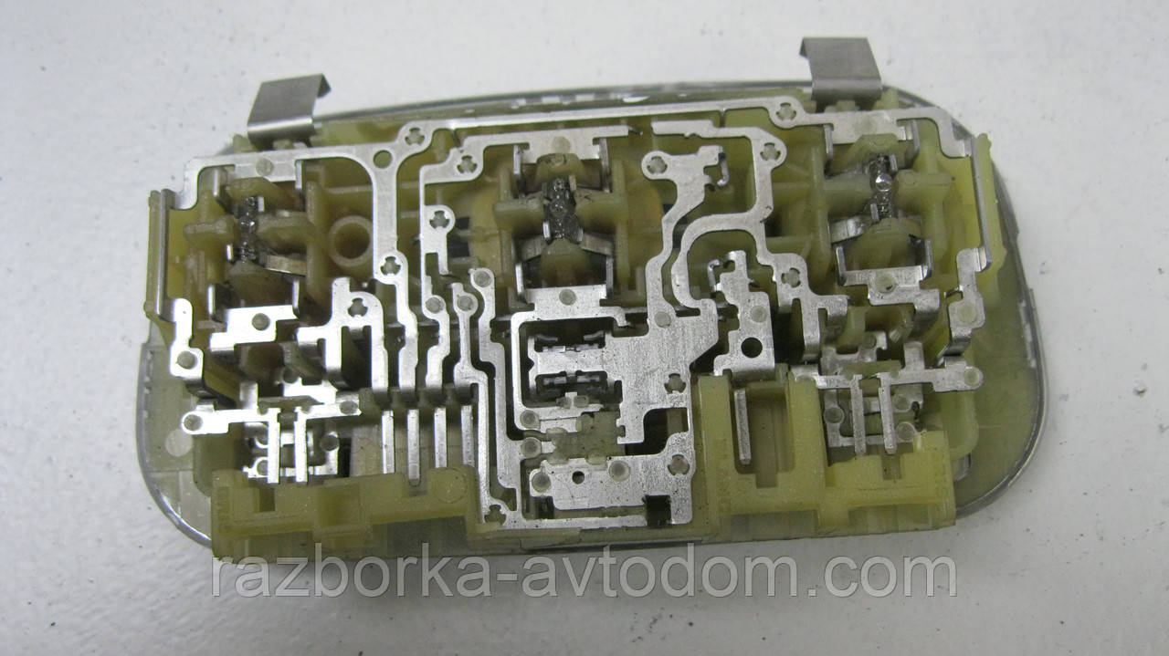 Ліхтар салону (плафон) Citroen C4 Picasso (2006-2013) OE:6362 Q2