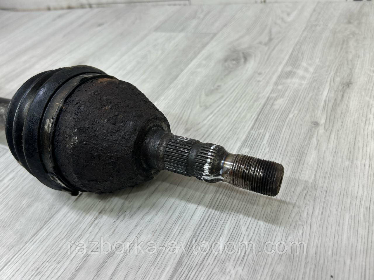 Напівось передня ліва (привод) 1,7CDTI, 1,9CDTI Opel Zafira B (05-10), Astra H OE:13214836, 374641