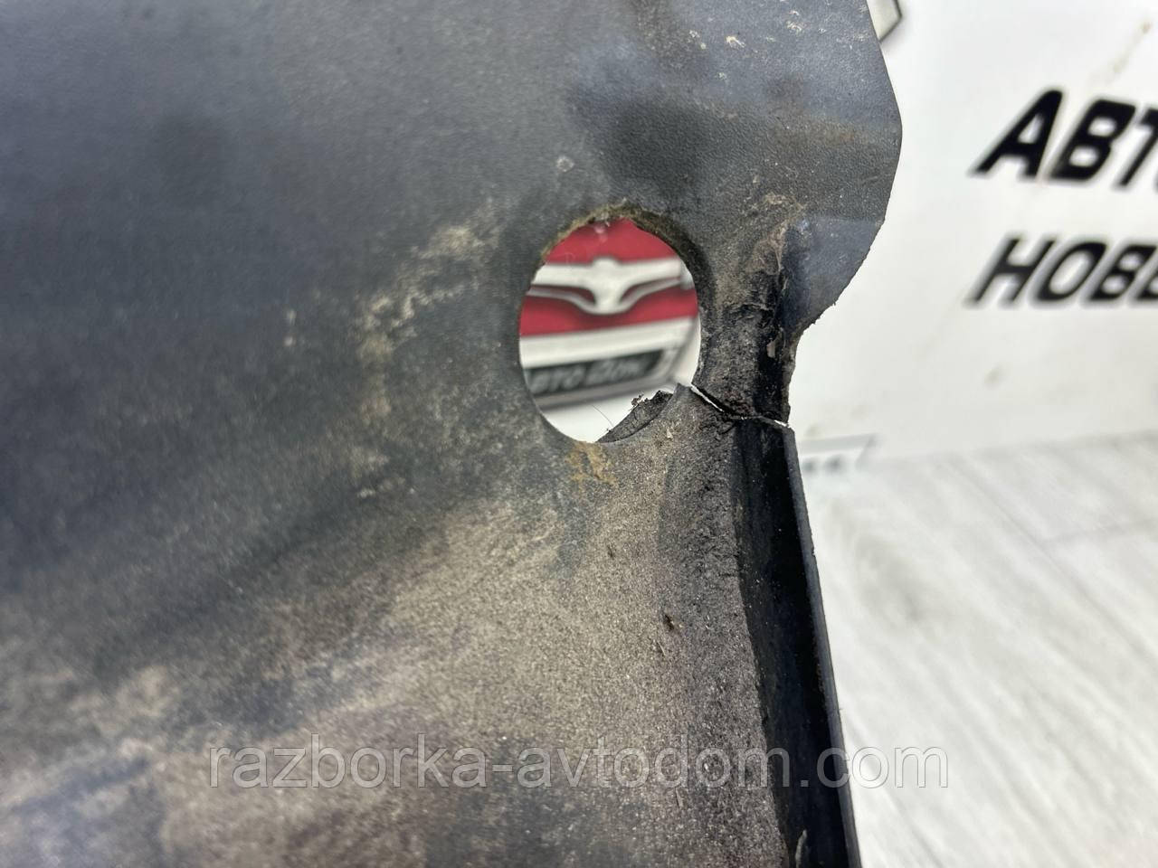 Пластик під лобове скло, жабо (комплект) Opel Omega B (93-99) OE:90493858