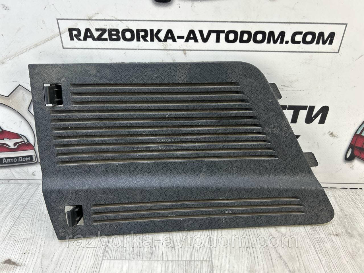 Накладка, облицювання лівої карти багажника Opel Zafira B (2005-2010) OE:13191862