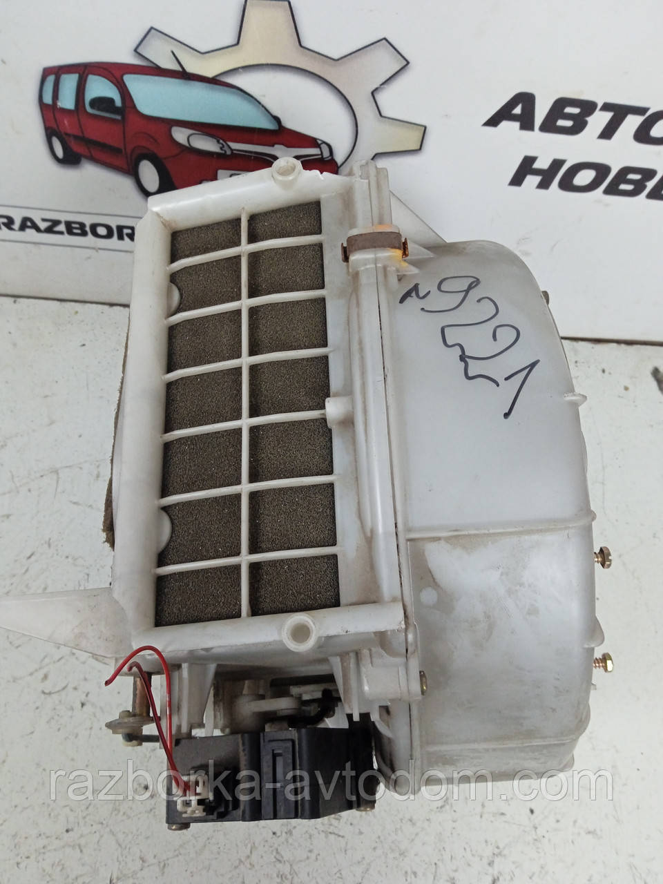 Корпус вентилятора печки Mitsubishi Pajero Sport 1 (1997-2009) OE:MR460762