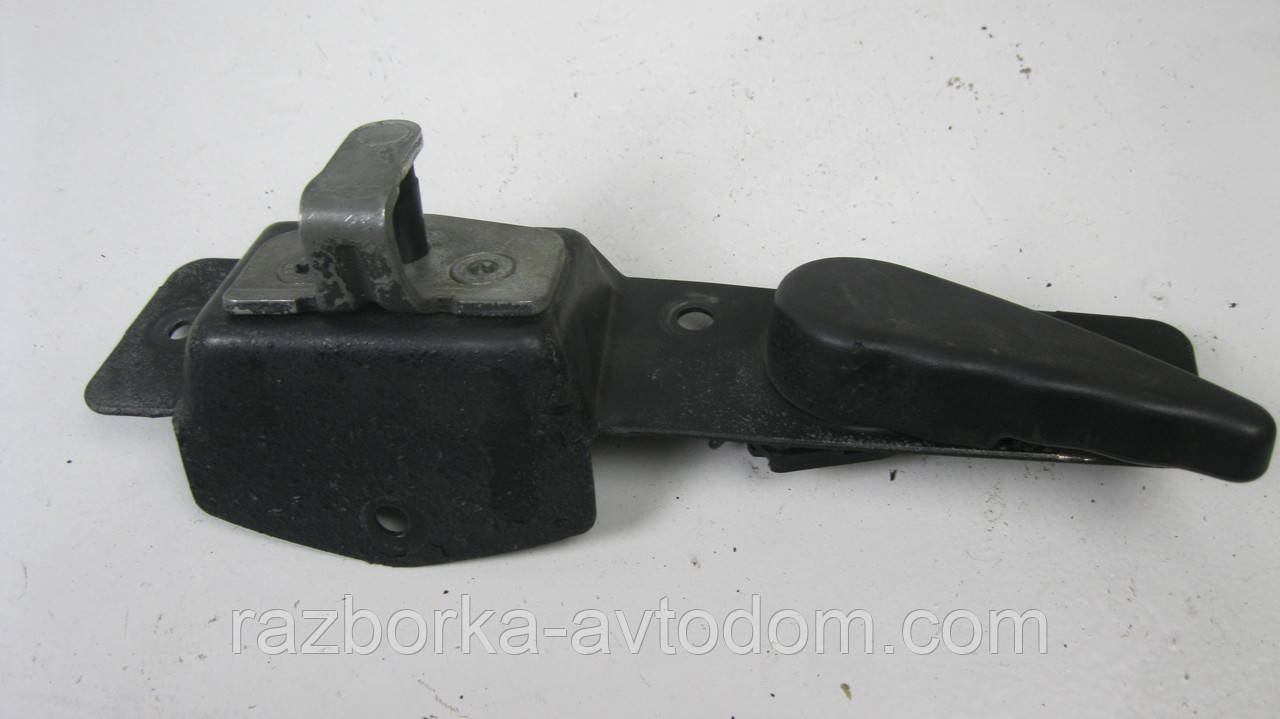 Ручка дверей задньої двостулкової правої Renault Trafic, Opel Vivaro (2000-2014) OE:8200006260 фото 2