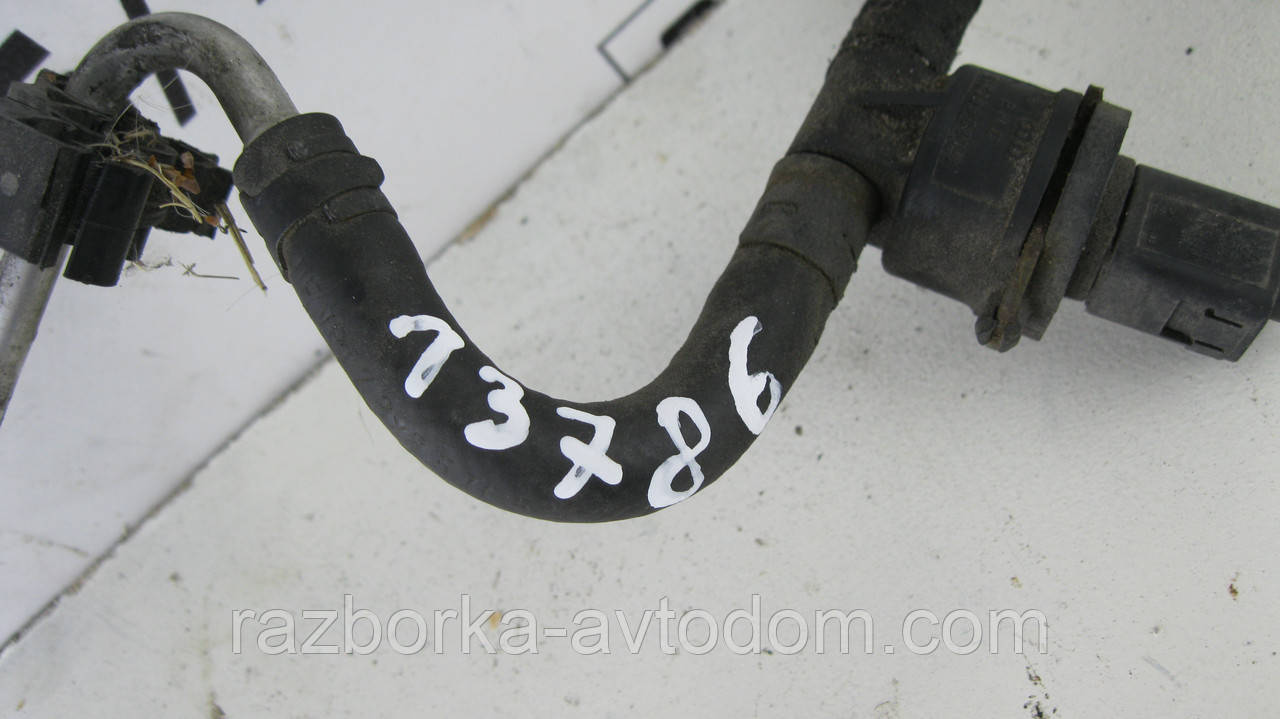 Датчик температури палива з трубкою VW Touran (03-10) OE:038906081B