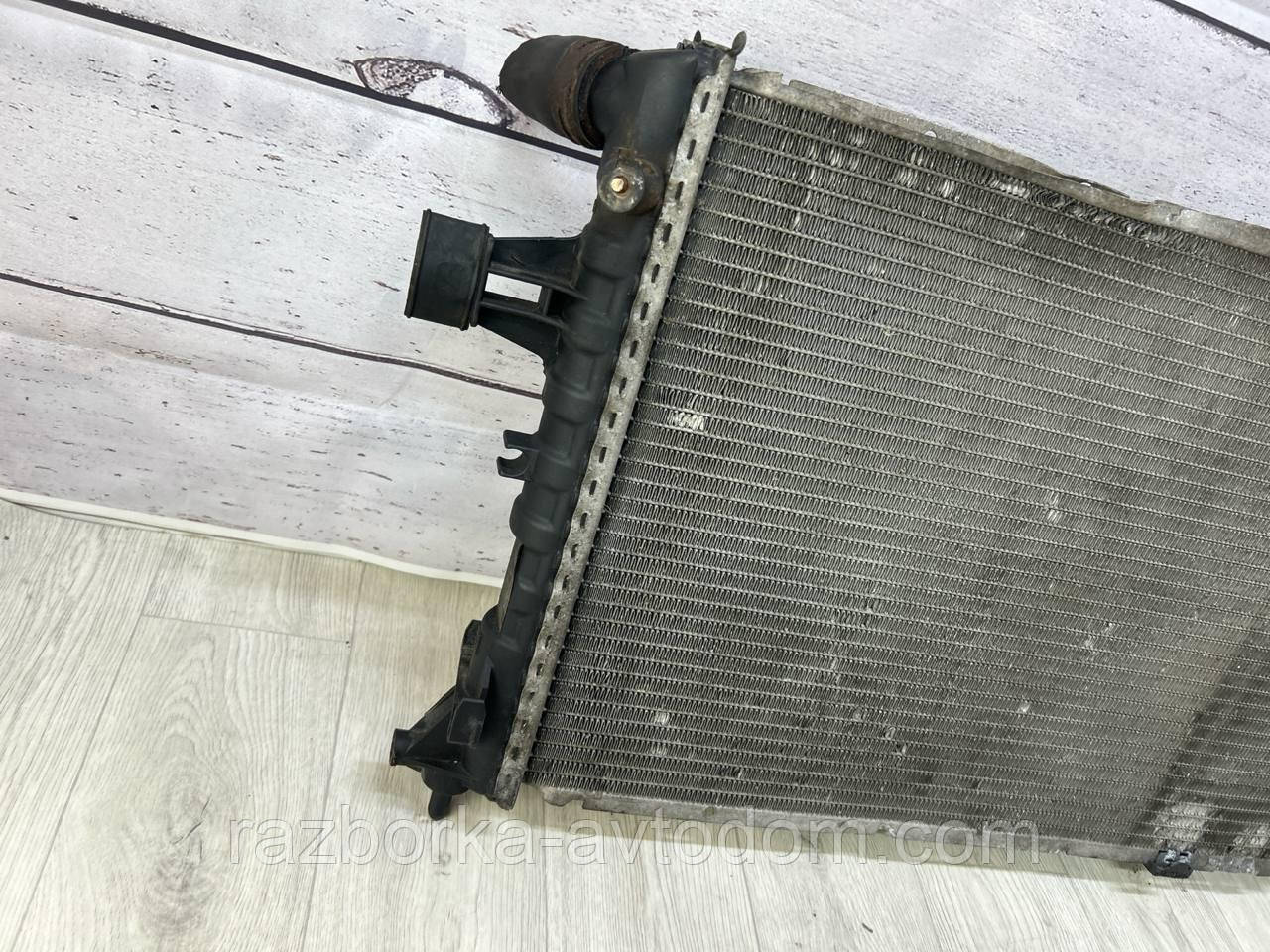 Радіатор Охолодження (основний) 2.0DTI, 2.2DTI Opel Zafira A, Astra G OE:9157937