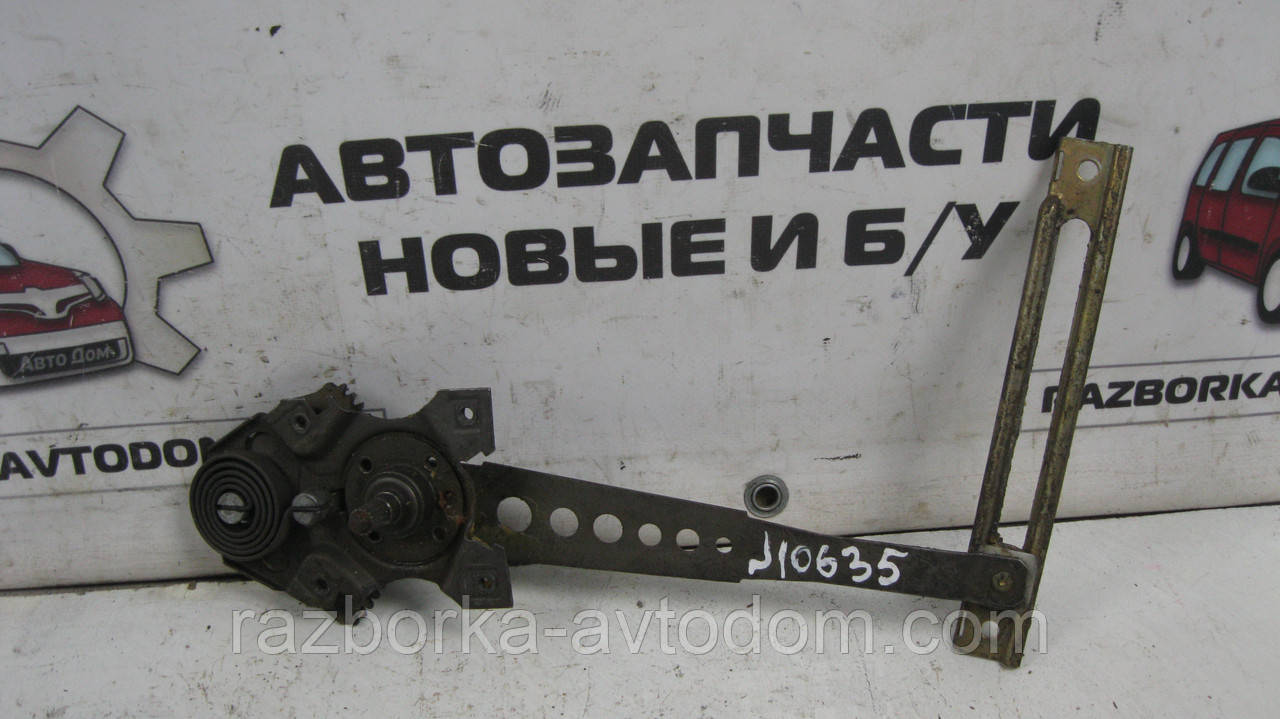 Склопідіймач задній правий (механічний) Mercedes W123 (1975-1985) OE:1237301246