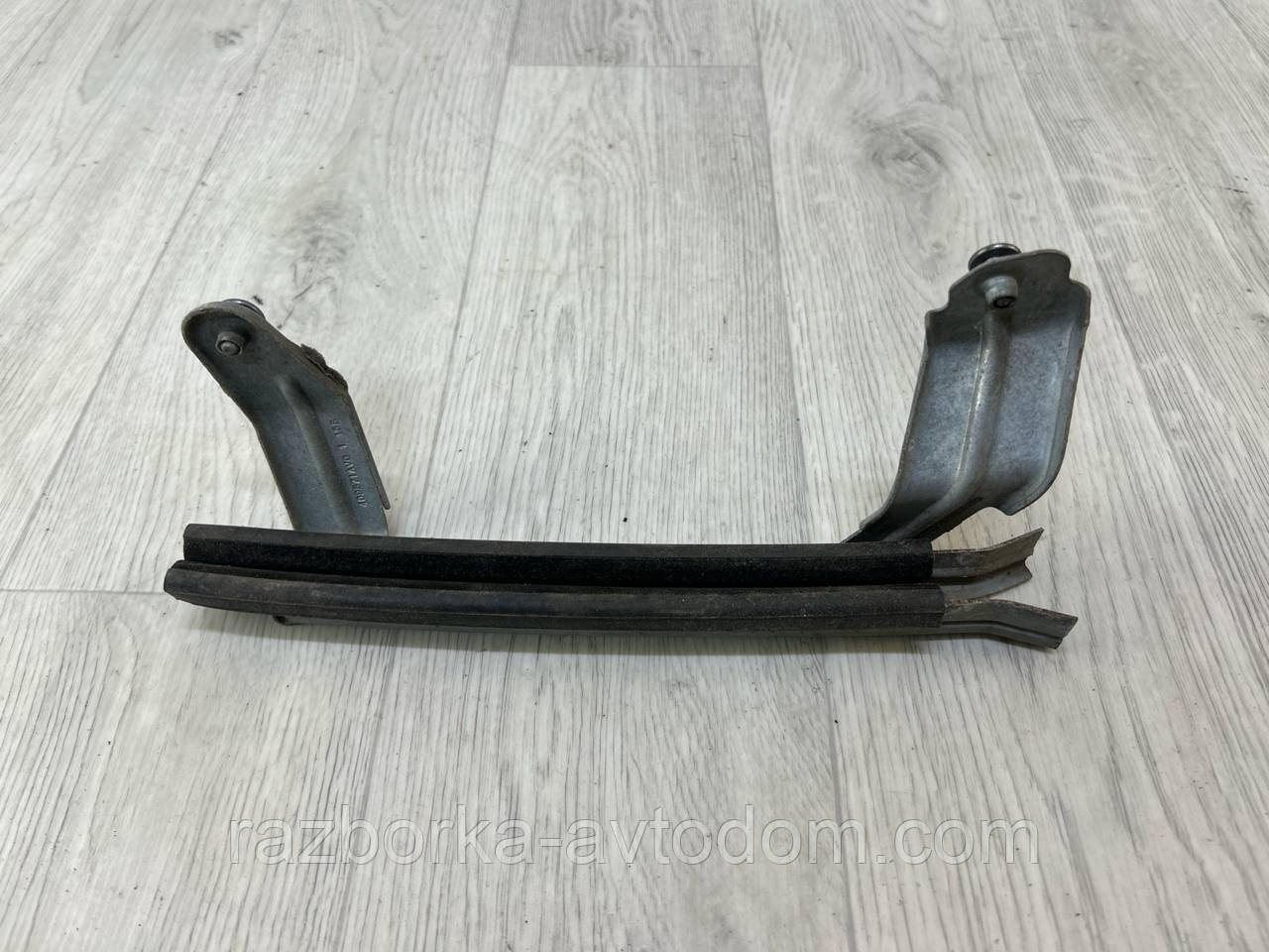 Напрямні скла дверей передньої лівої PEUGEOT 407 (04-11) OE:9300N2