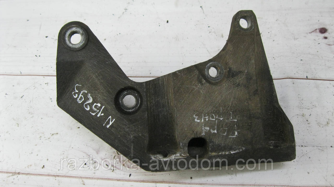 Кронштейн кріплення КПП Ford Transit (2006-2014) OE: 8C117M125AA