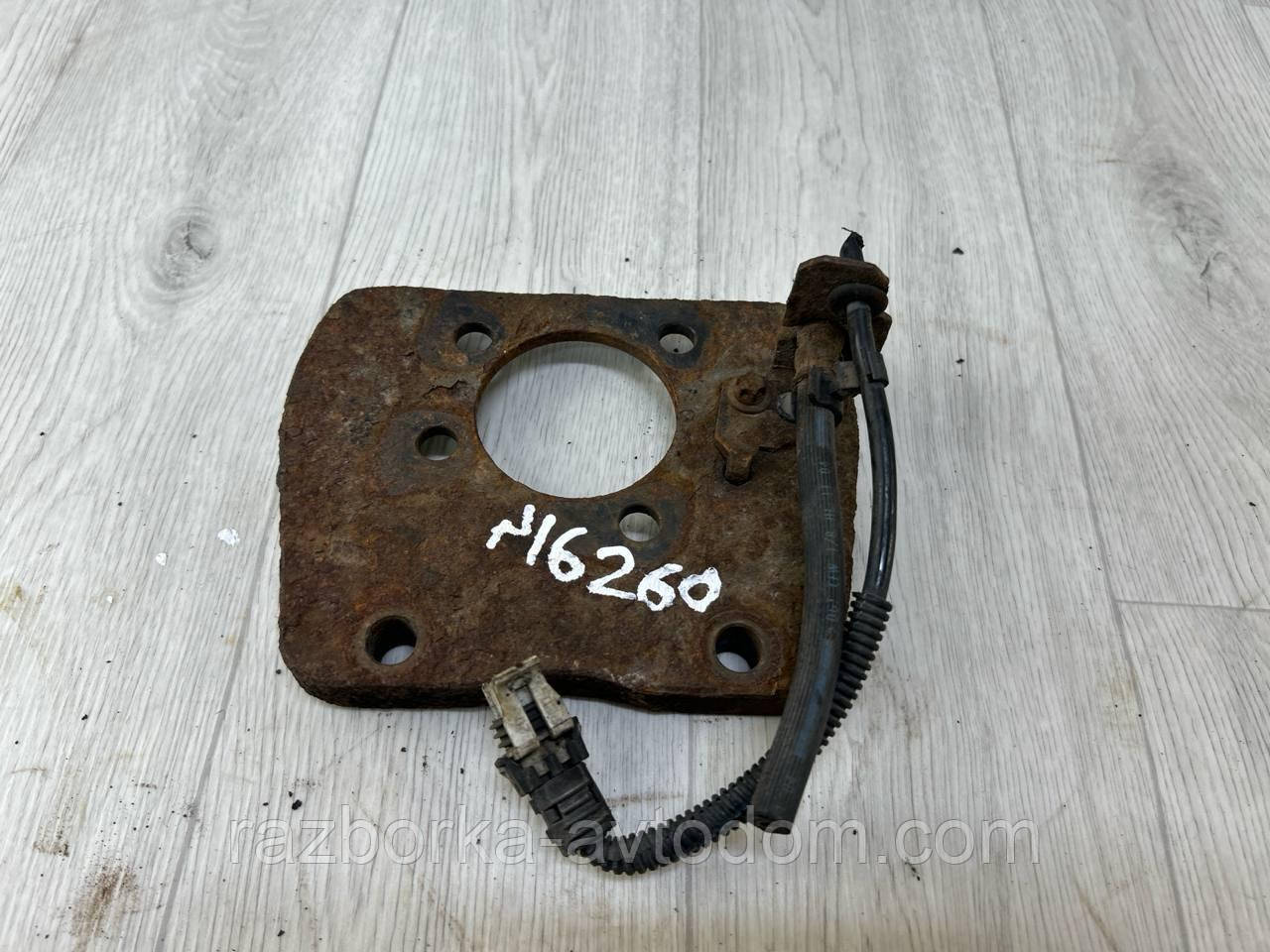 Кріплення задньої маточини праве Opel Zafira A (99-05), Astra G