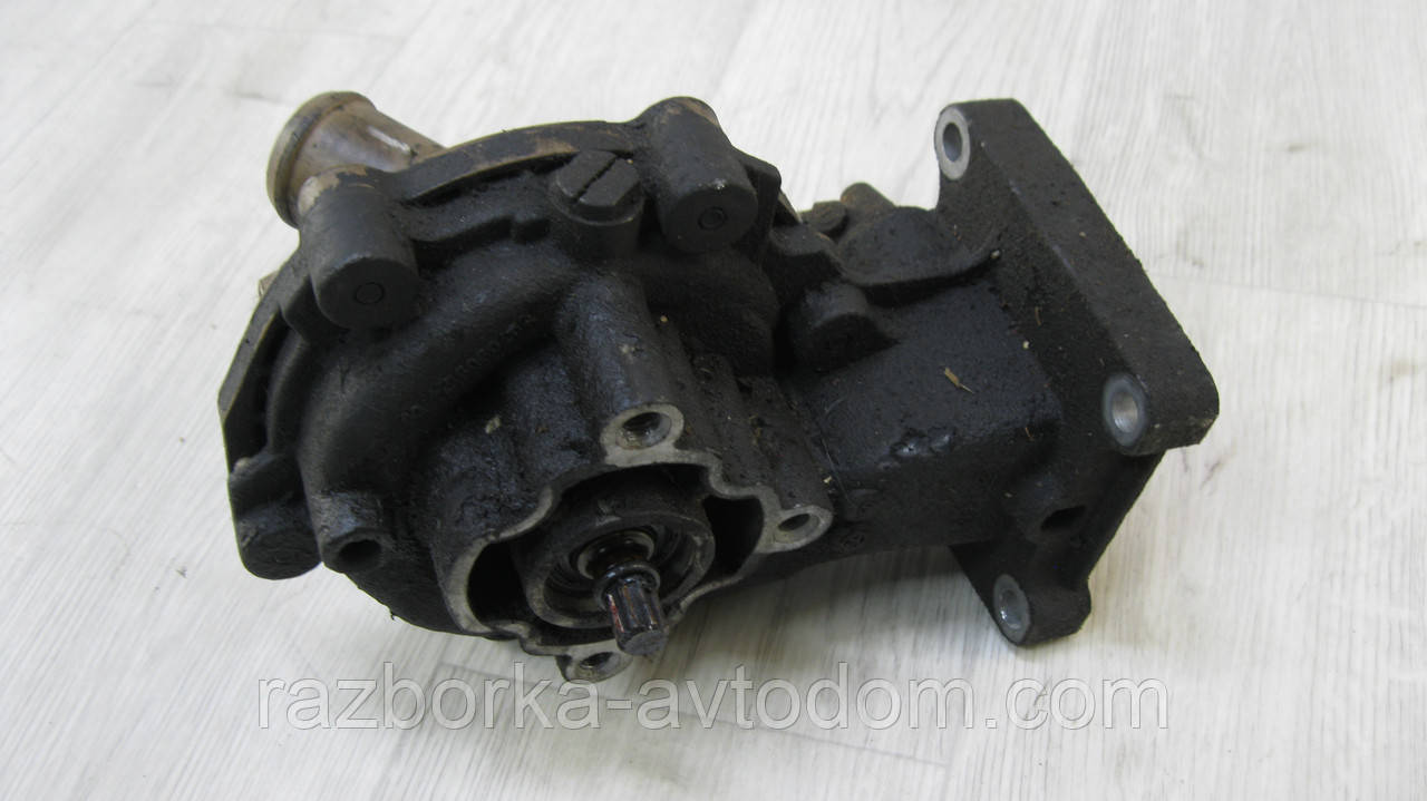 Помпа системи охолодження (водяний насос) Ford Transit (2000-2006) 2.4 TDCI OE: XS7Q-8A578 фото 2